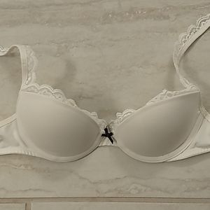 Gilly Hicks demi push up bra sz 32b